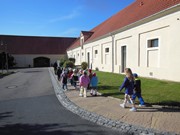 Výlet Luštěnice a Dobrovice Od motyky po traktor